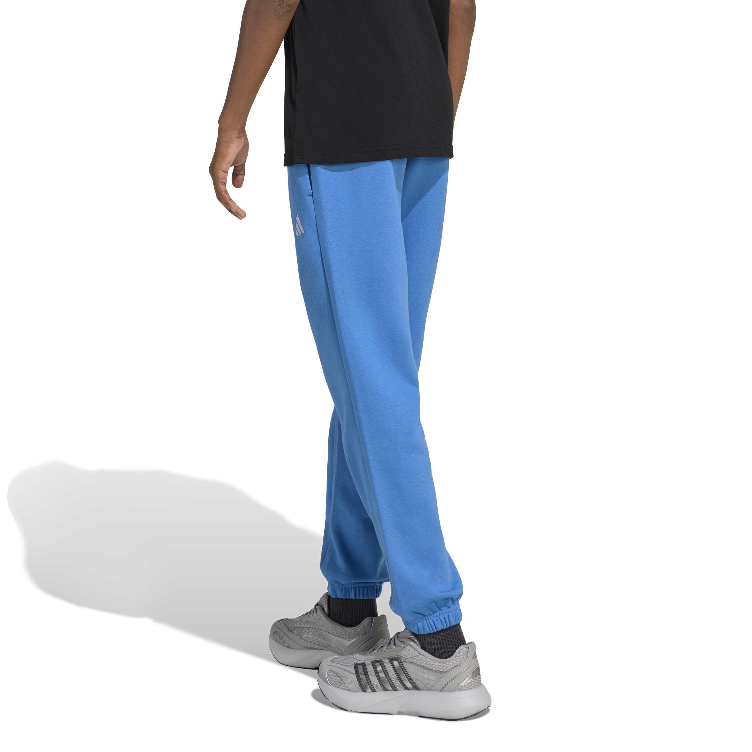 Adidas-Essentials-Joggers-Kids-KS0379-syrrakos-sport (3)